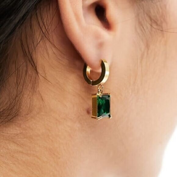 Elegant Gold and Green Earrings N1371 - Picture 2 of 5